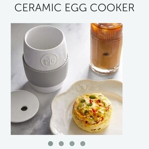 The Pampered Chef Gray Ceramic Egg Cooker